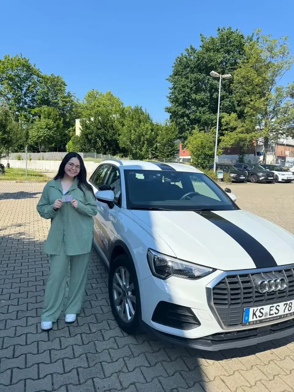 Arzu, Schülerin des Fahrschulzentrums Kassel